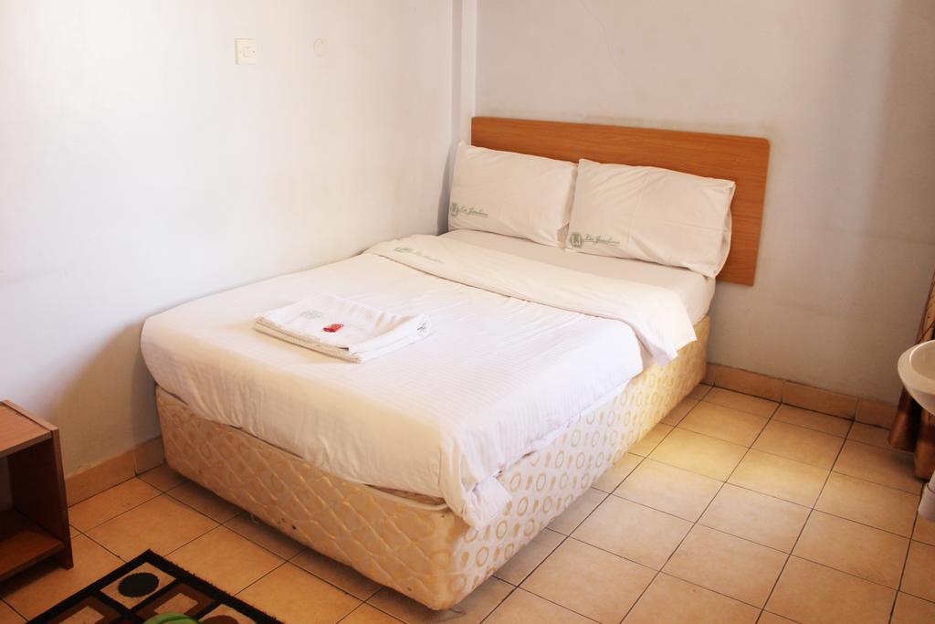 La Jardine Bed and Breakfast Nairobi Exteriör bild