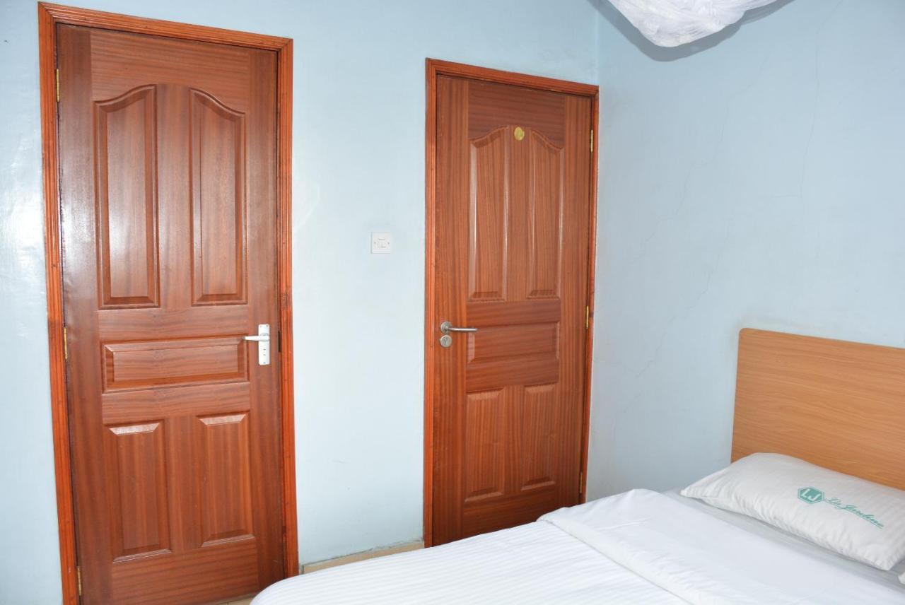 La Jardine Bed and Breakfast Nairobi Exteriör bild